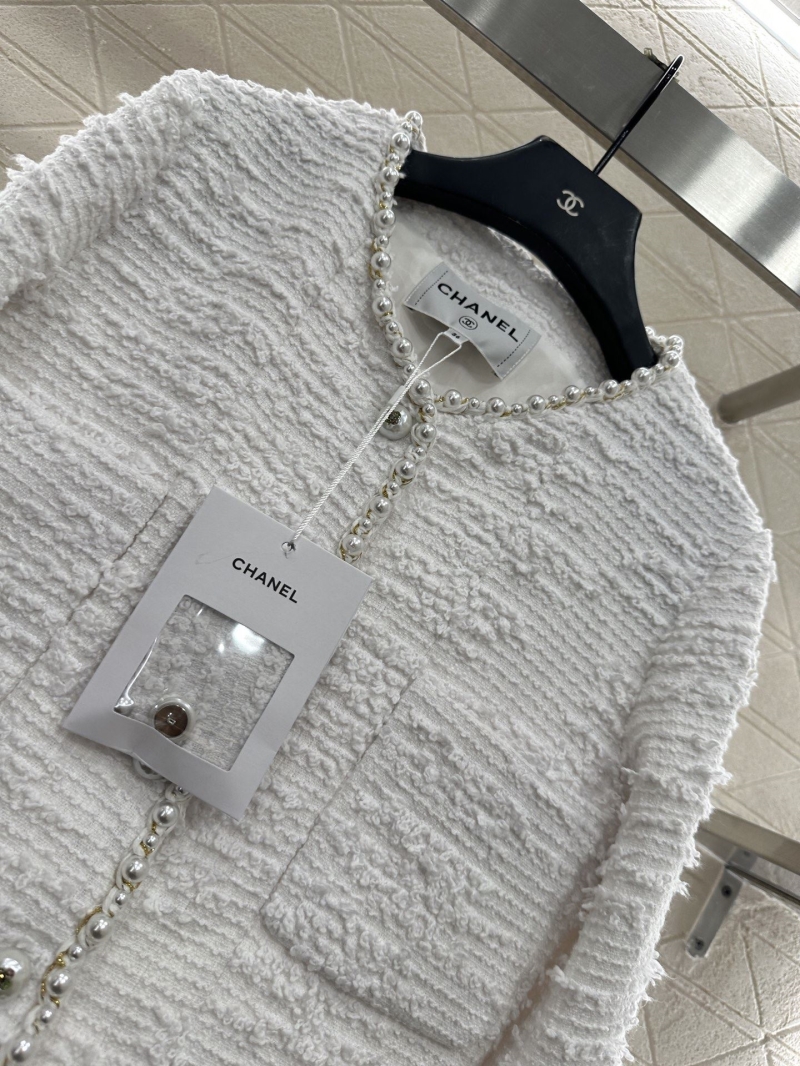 Ch**el outwear